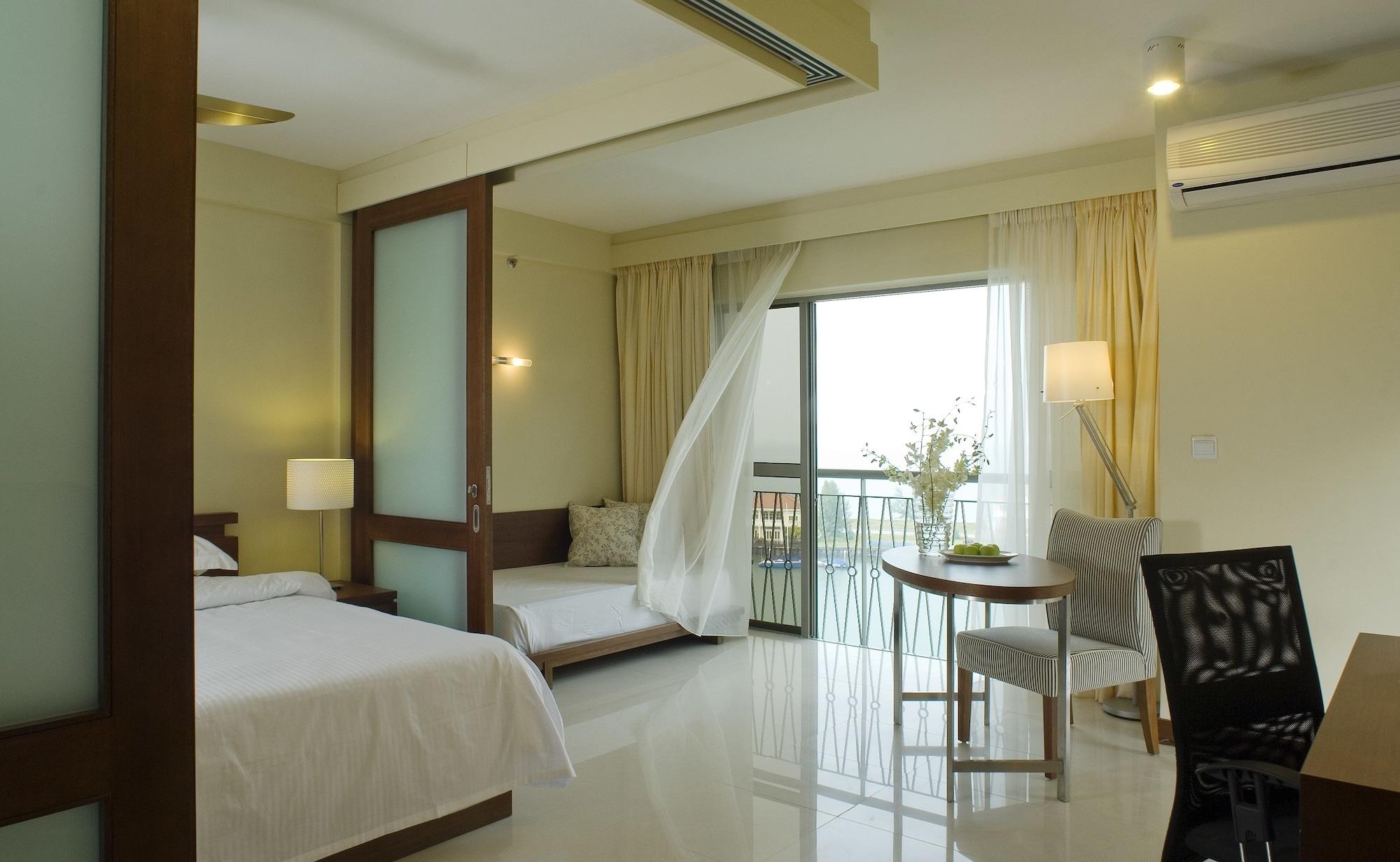 Отель Avillion Admiral Cove Порт-Диксон Экстерьер фото